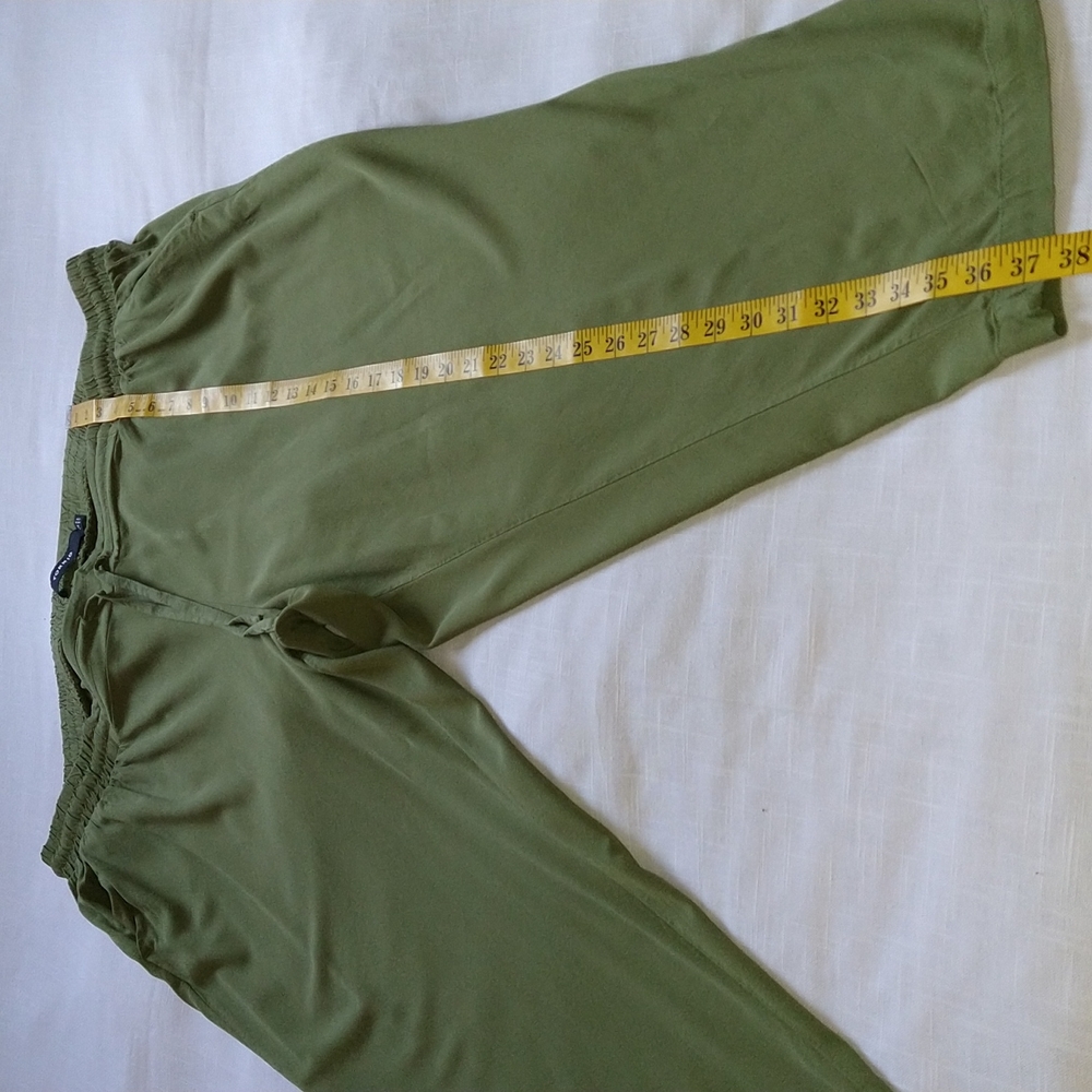 Torrid Taper Green Stretch Challis Pants high rise Tie Front Pants size 3 / 3X - Picture 9 of 15